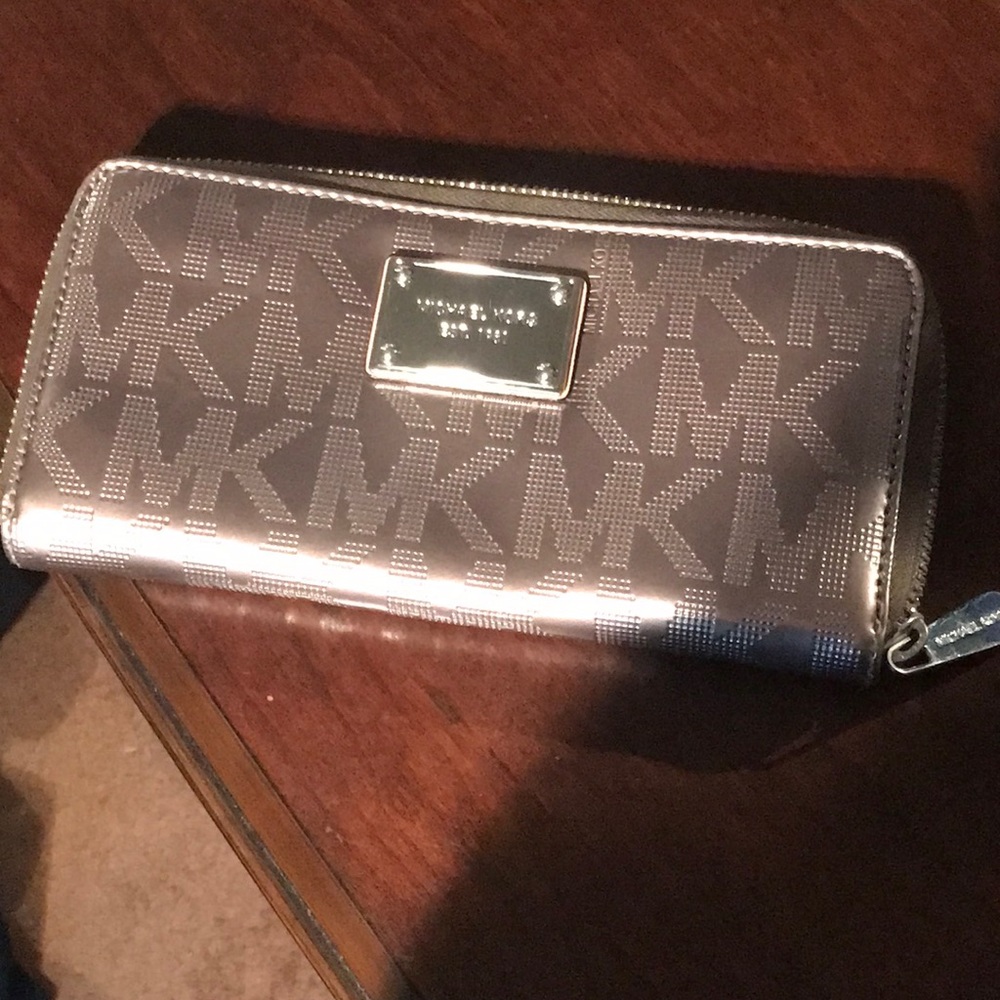 Michael Kors wallet